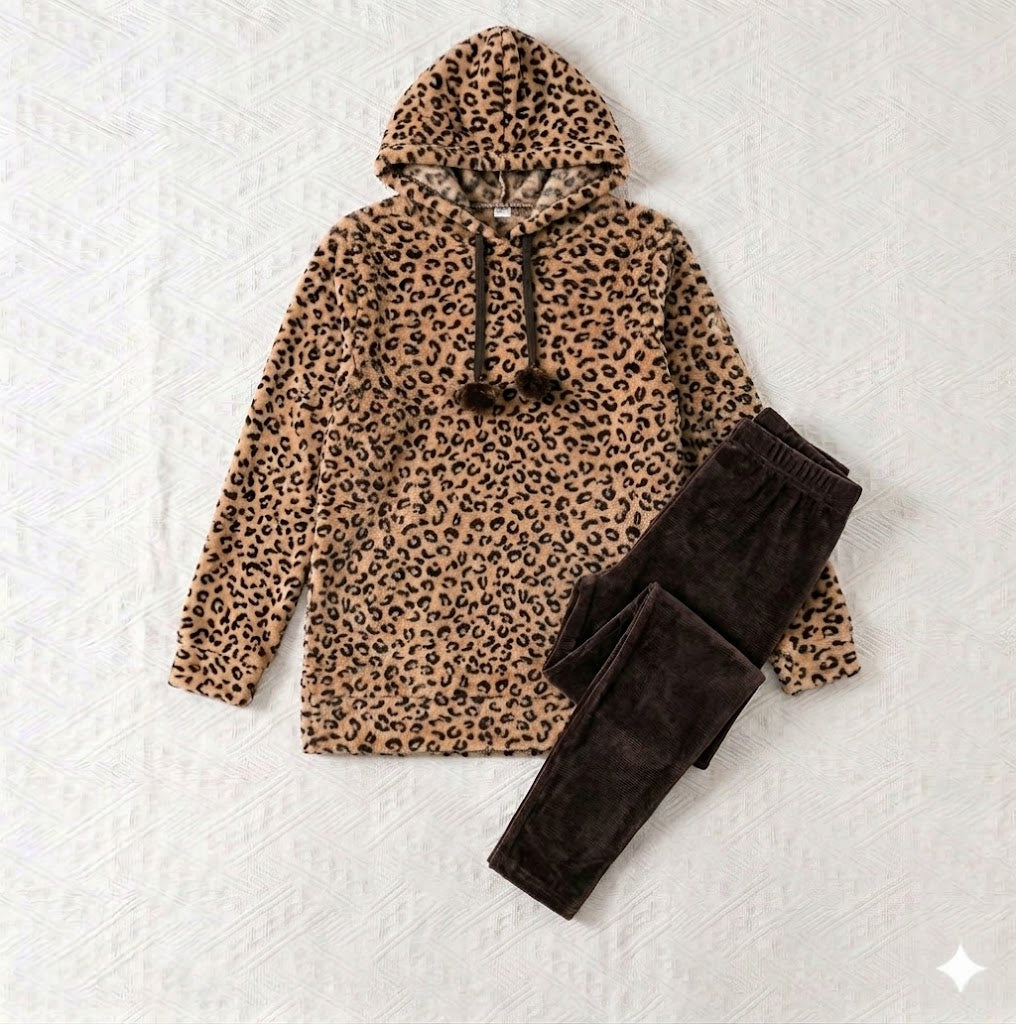 Leopard Claws Comfi-Winter Pyjamas set - 2 Pieces