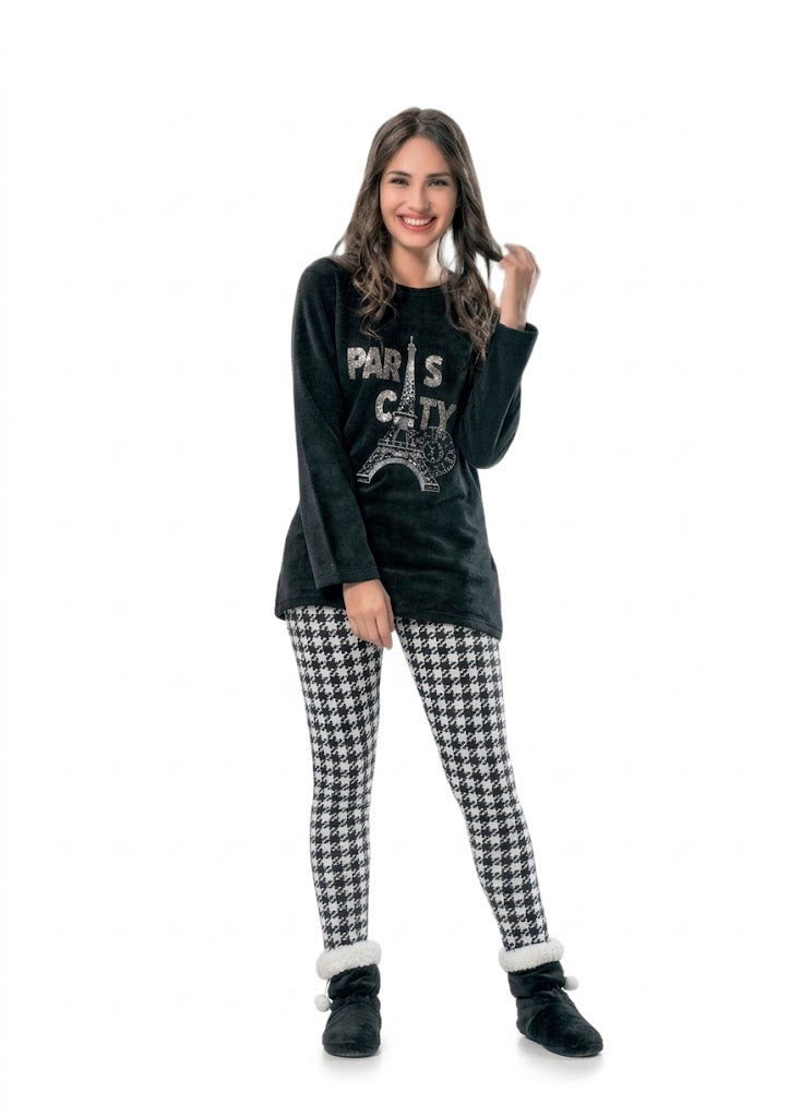 Eiffel Tower Paris City Winter Pyjamas set - 2 Pieces