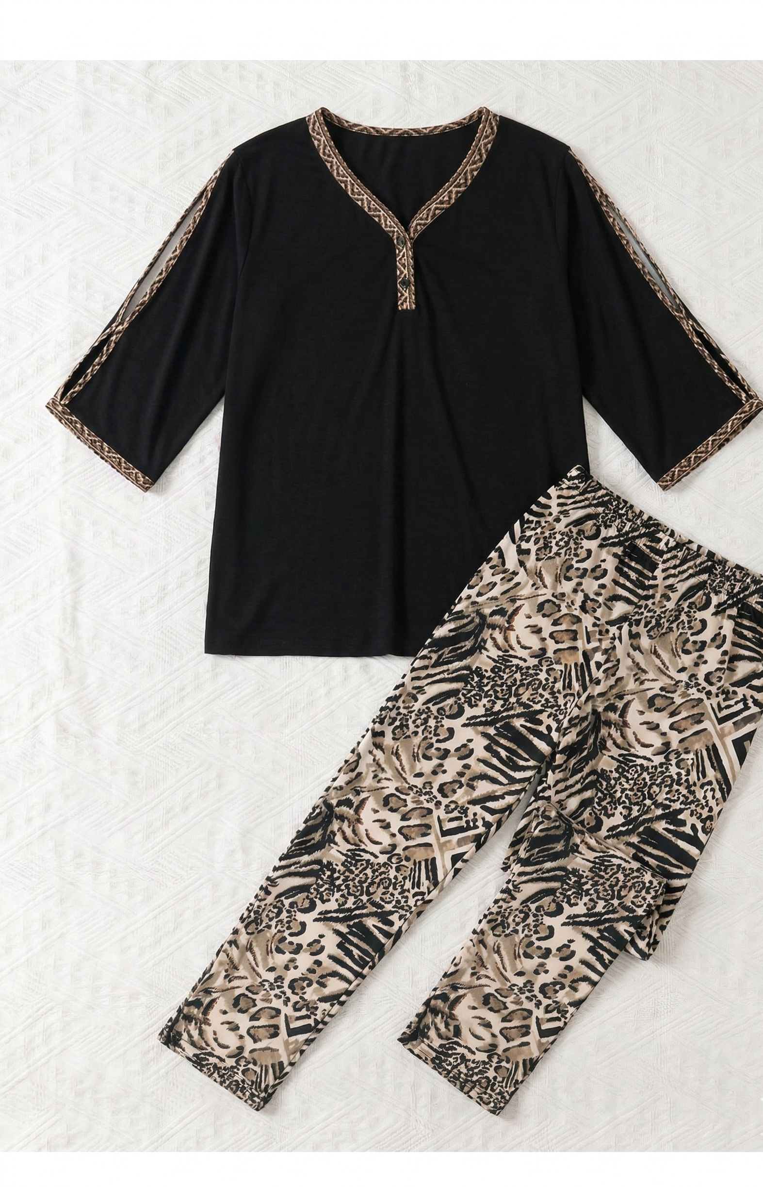 Women Wild Safari Cotton Pyjamas set - 2 Pieces